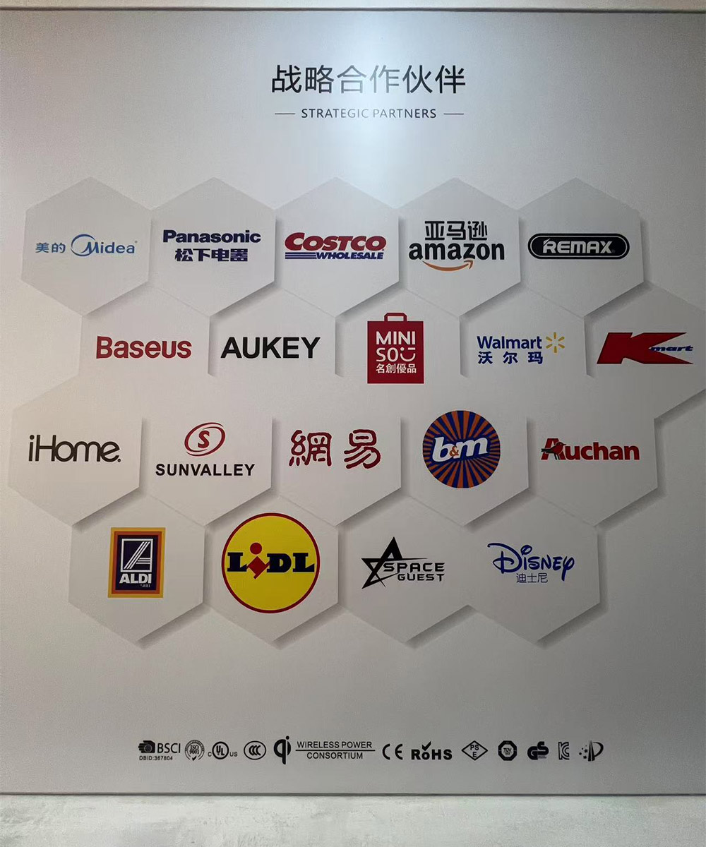 HuaZeng-Co.Ltd-has-been-doing-our-best-to-serve-customers’-orders