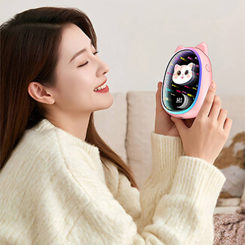 Our HuaZeng R&D Team has successfully pushed a new product-- N11 Hand Warmer